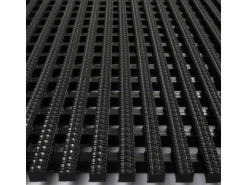 Drainage|Trockenausbau*Karat Antirutschmatte Multi Grip Antibakteriell 13,5 mm Stärke Schwarz 120 x 600 cm